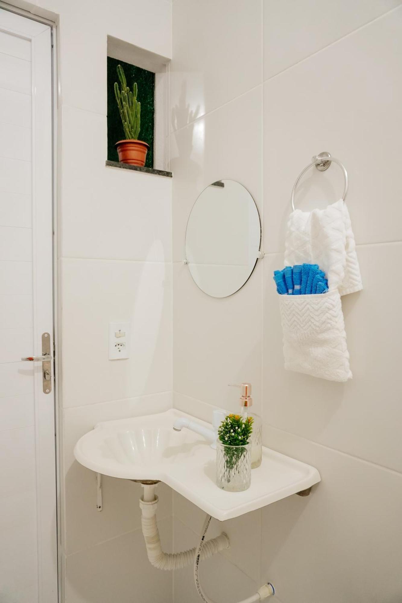 A 400m Mar,cozinha Completa, Wi-fi 95mbs Ideal Casais Apartment