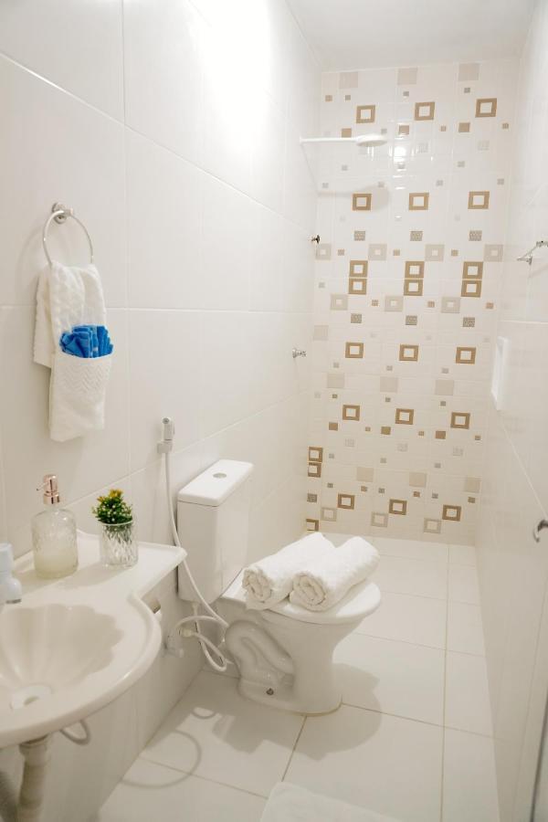 A 400m Mar,cozinha Completa, Wi-fi 95mbs Ideal Casais Apartment